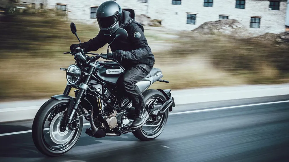 Lanzamiento en Argentina de la nueva Husqvarna Svartpilen 200