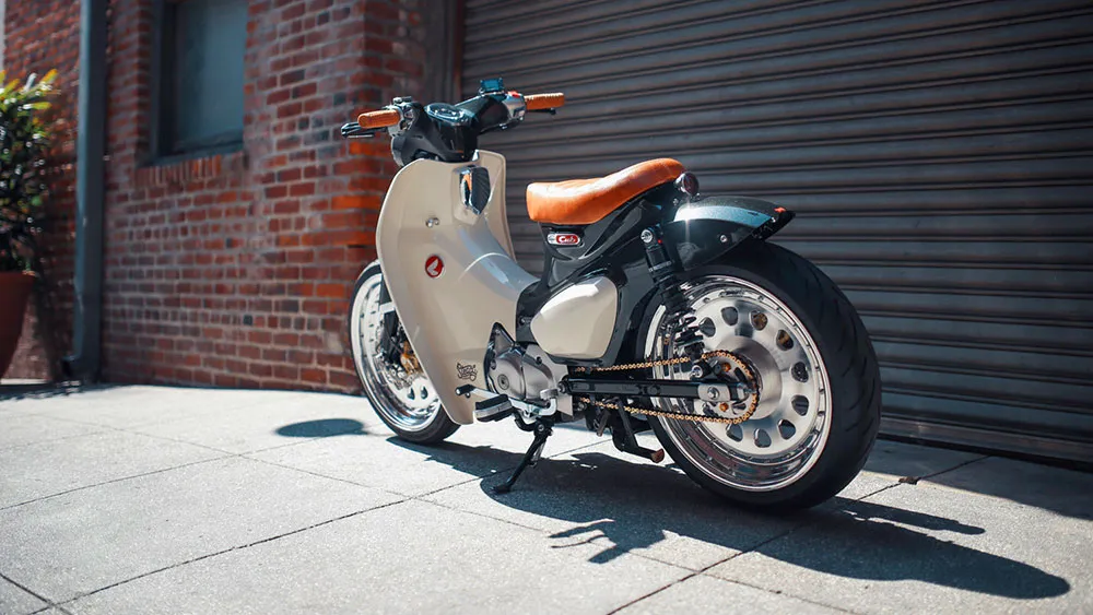 Honda C125 Super Cub customizada