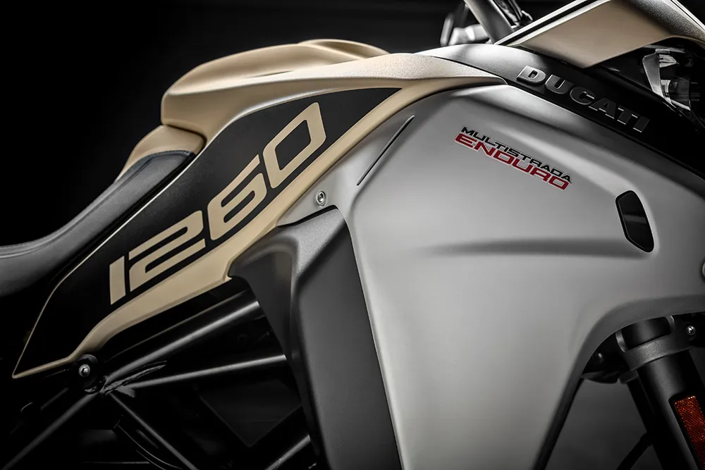 26-MULTISTRADA-1260-ENDURO_UC68156_Low.jpg