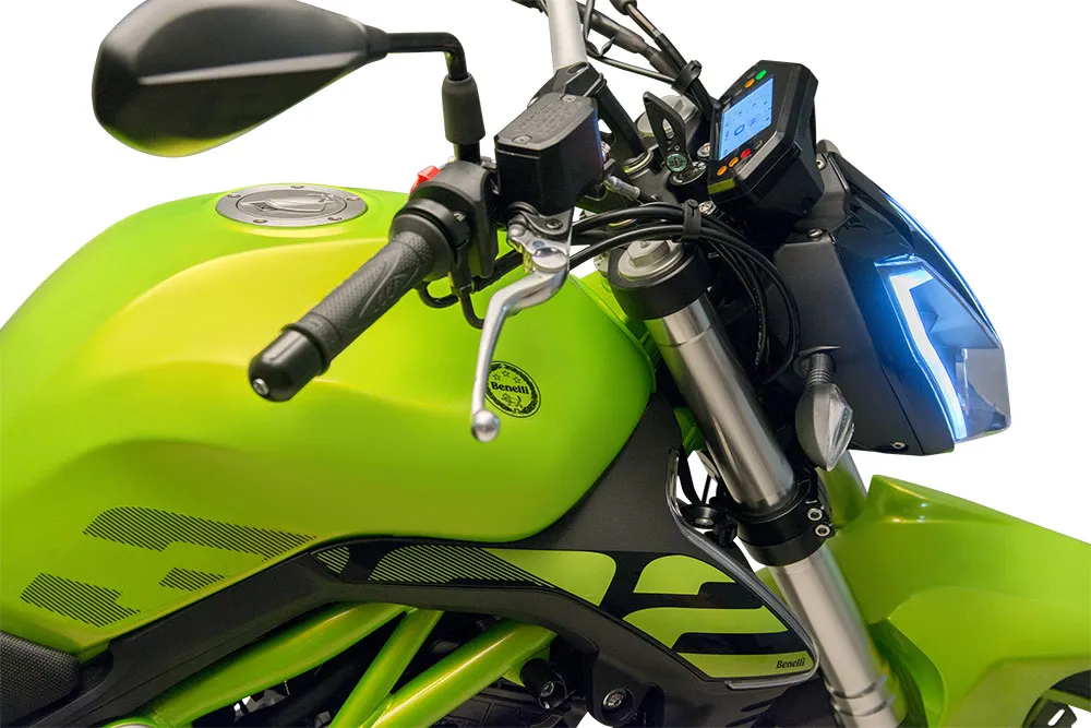 web-benelli-302s.jpg