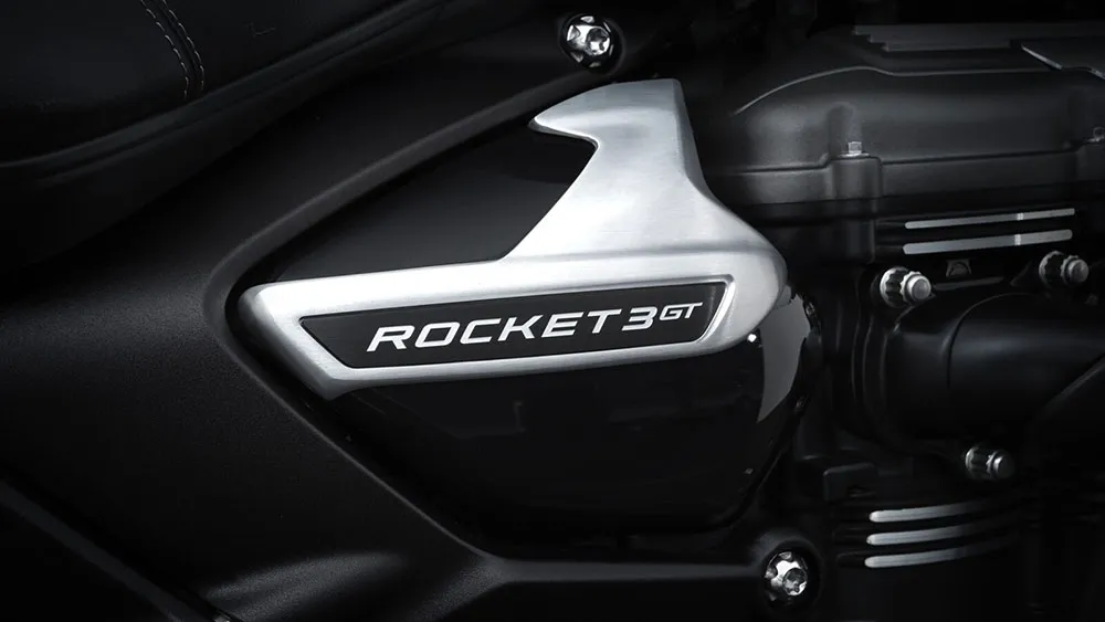 Triumph reveló las nuevas Rocket 3R Black y Rocket 3 GT Triple Black