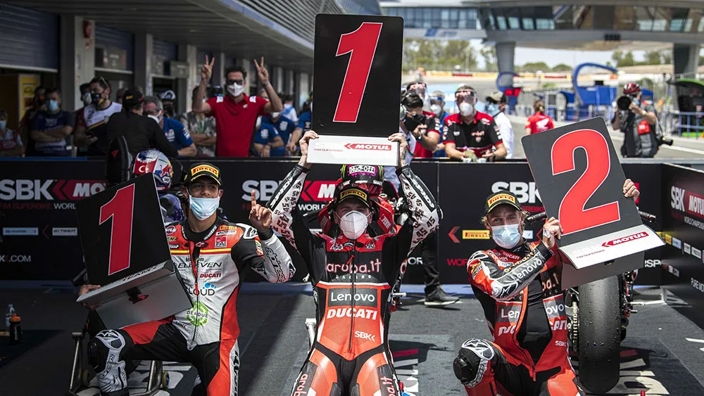 DucatiCorse2-WEB.jpg