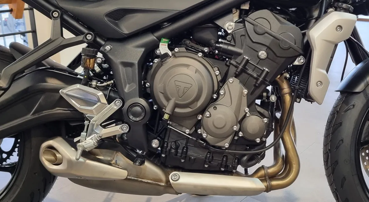 motor-triumph.jpg
