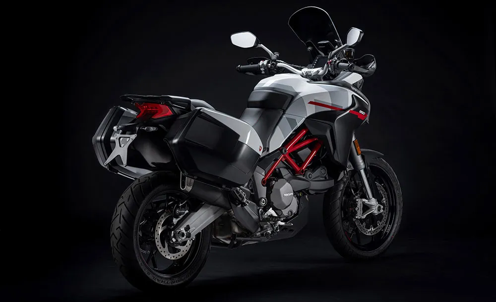 web-DUCATI_MULTISRADA950S_GPWHITE_STUDIO-_8__UC176574_Mid.jpg