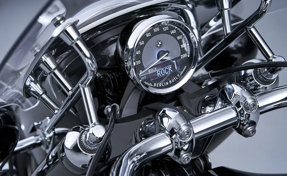 web-bmw-r-18-classic-8.jpg