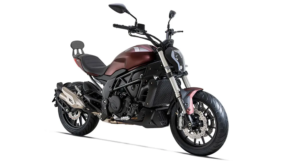 web-Benelli-502C-roja.jpg